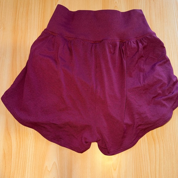 Gymshark Women's 2-1 High-Waist Maroon/ Burgundy Athletic Shorts - Picture 2 of 4